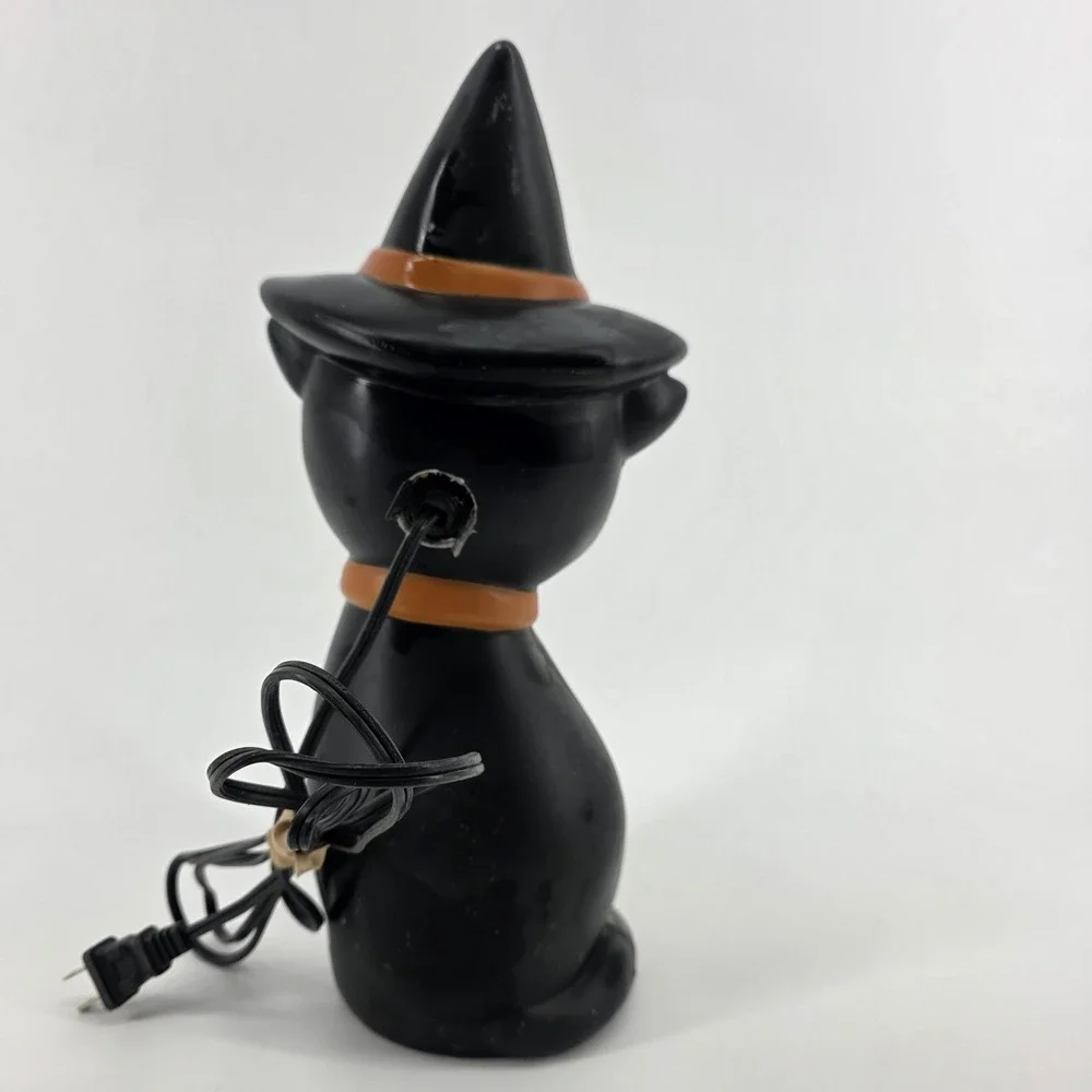 Target 2021 Halloween Black Cat Blowmold Light up‎ Eyes
